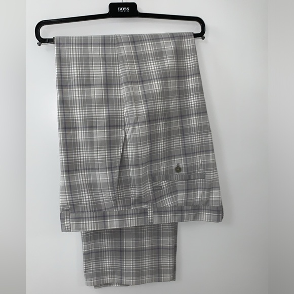 Like New IZod Mens Golf Pants W36” slim fit and 31” Inseam. 10/10 Condition - Picture 2 of 15